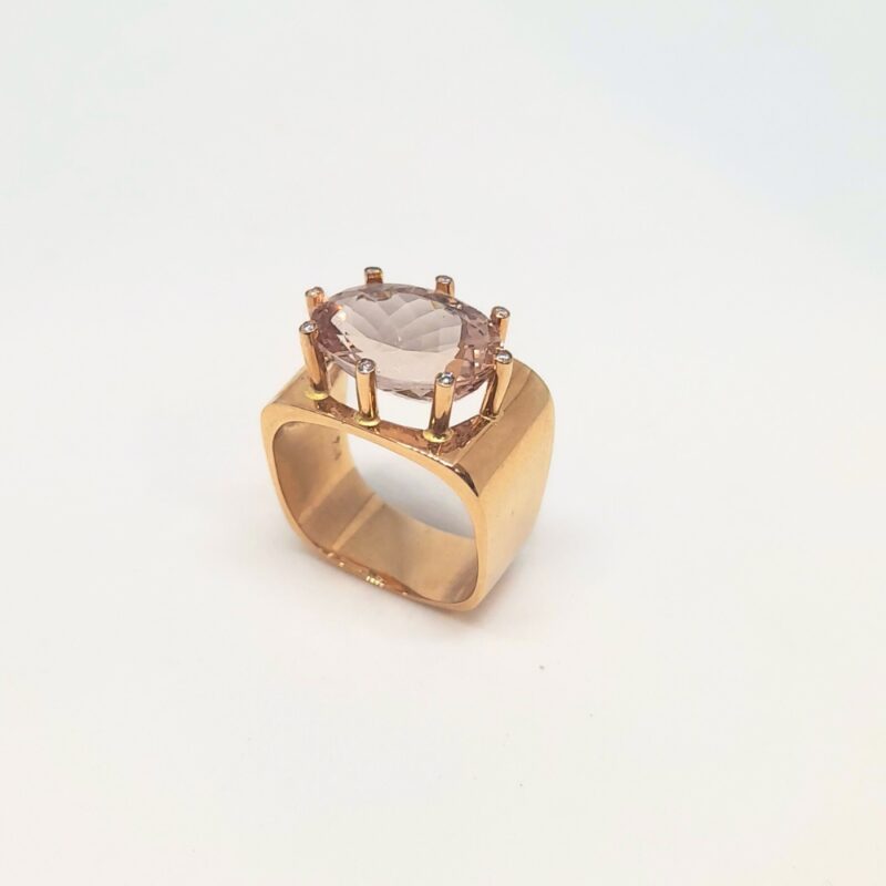 18K Ring with Morganite & Diamonds