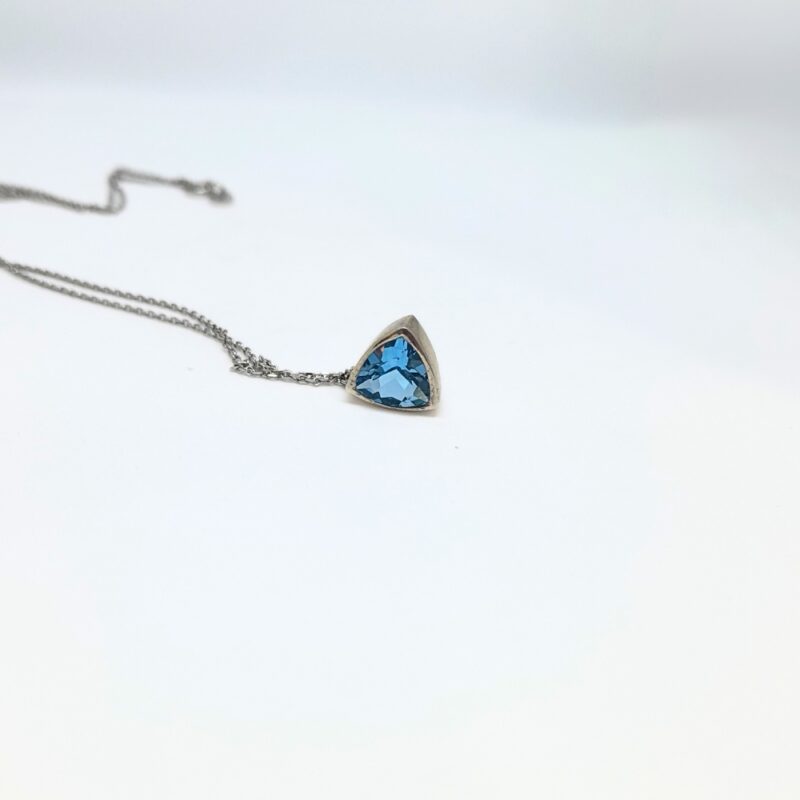 Swiss Blue Topaz Triangle Silver Pendant Chrysotheque